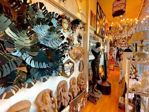 Vintage home decor and art